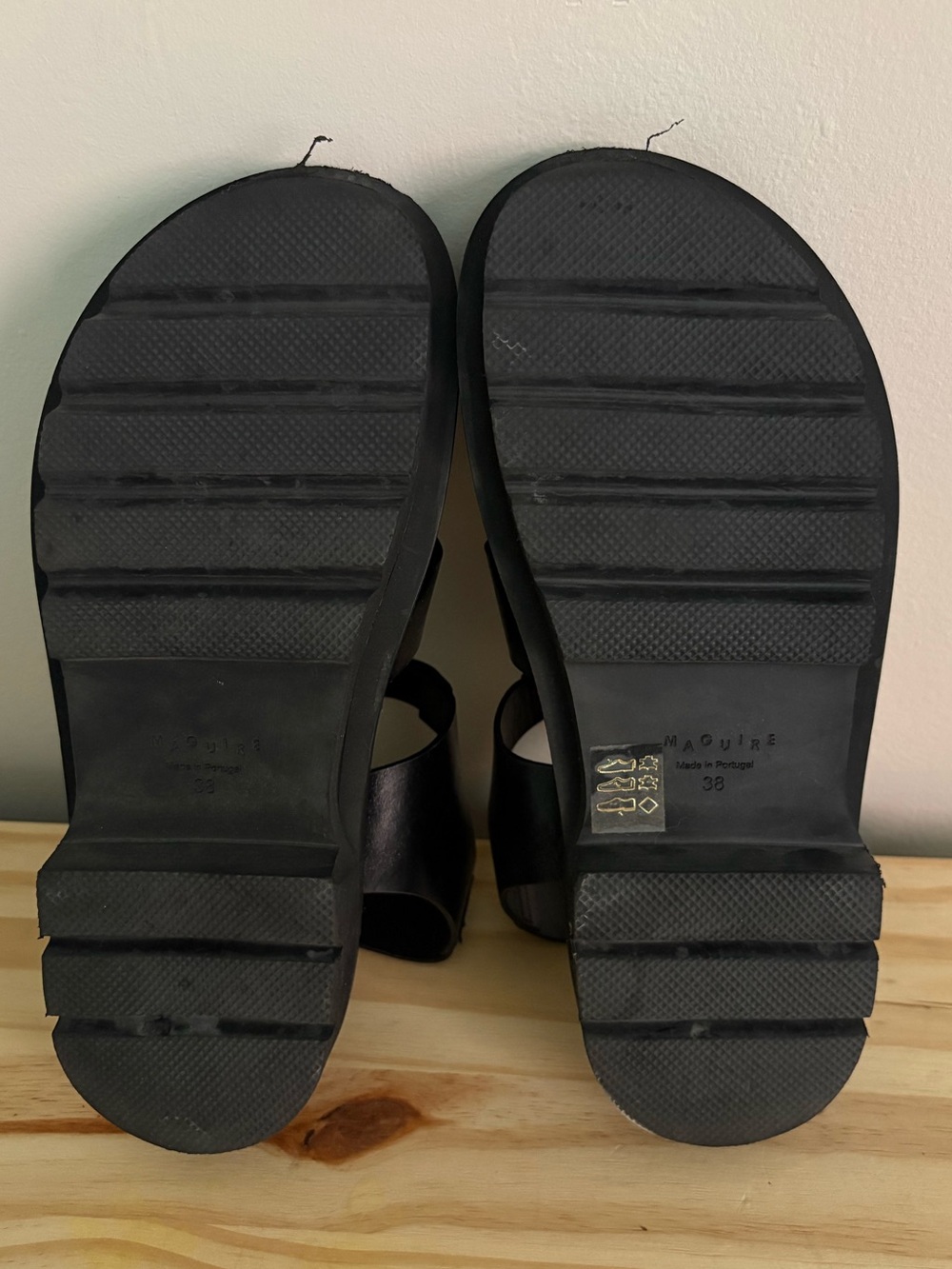 Maguire Black Leather Sandals - Picture 4 of 4